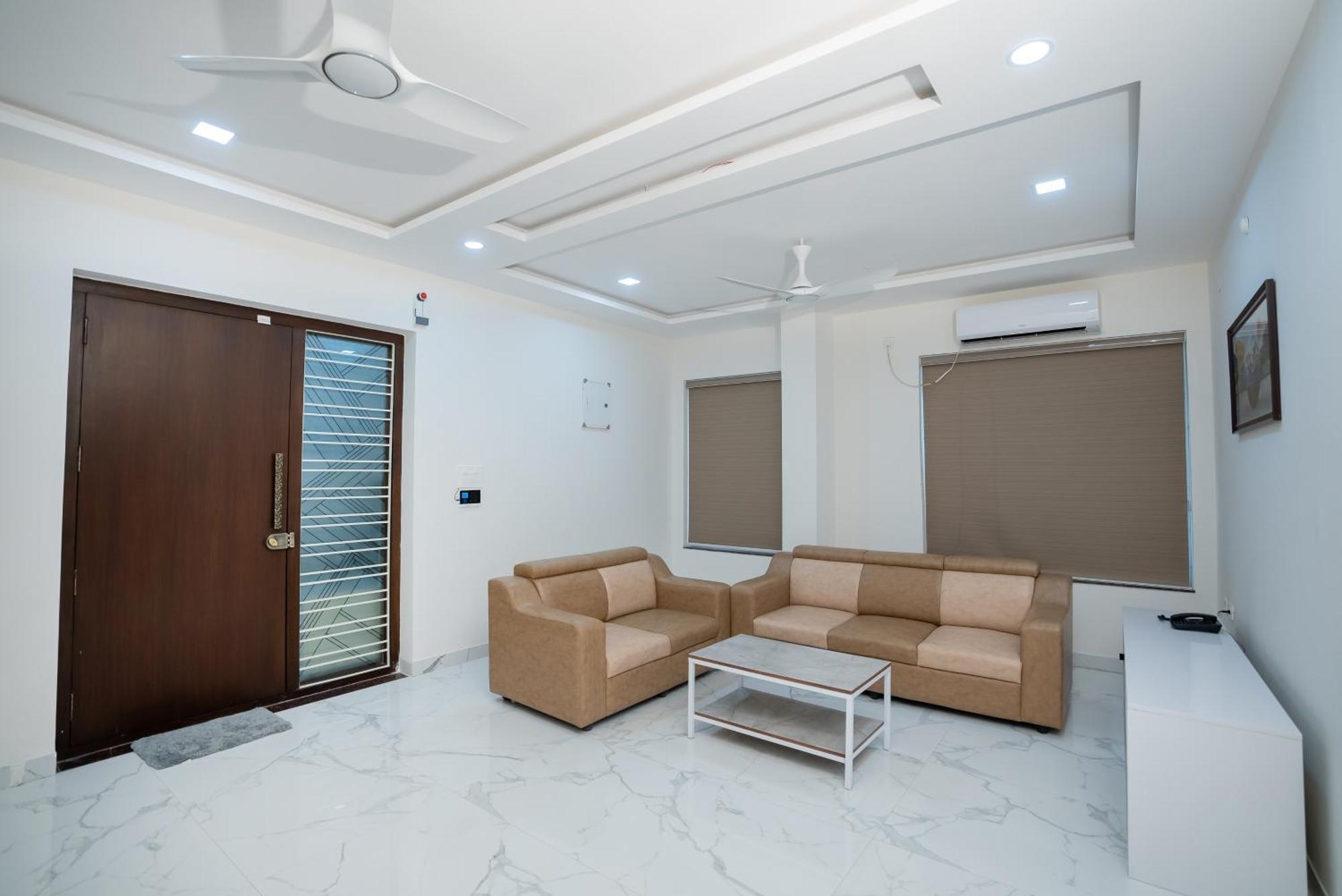 The Balcony Suites Hyderabad Ngoại thất bức ảnh