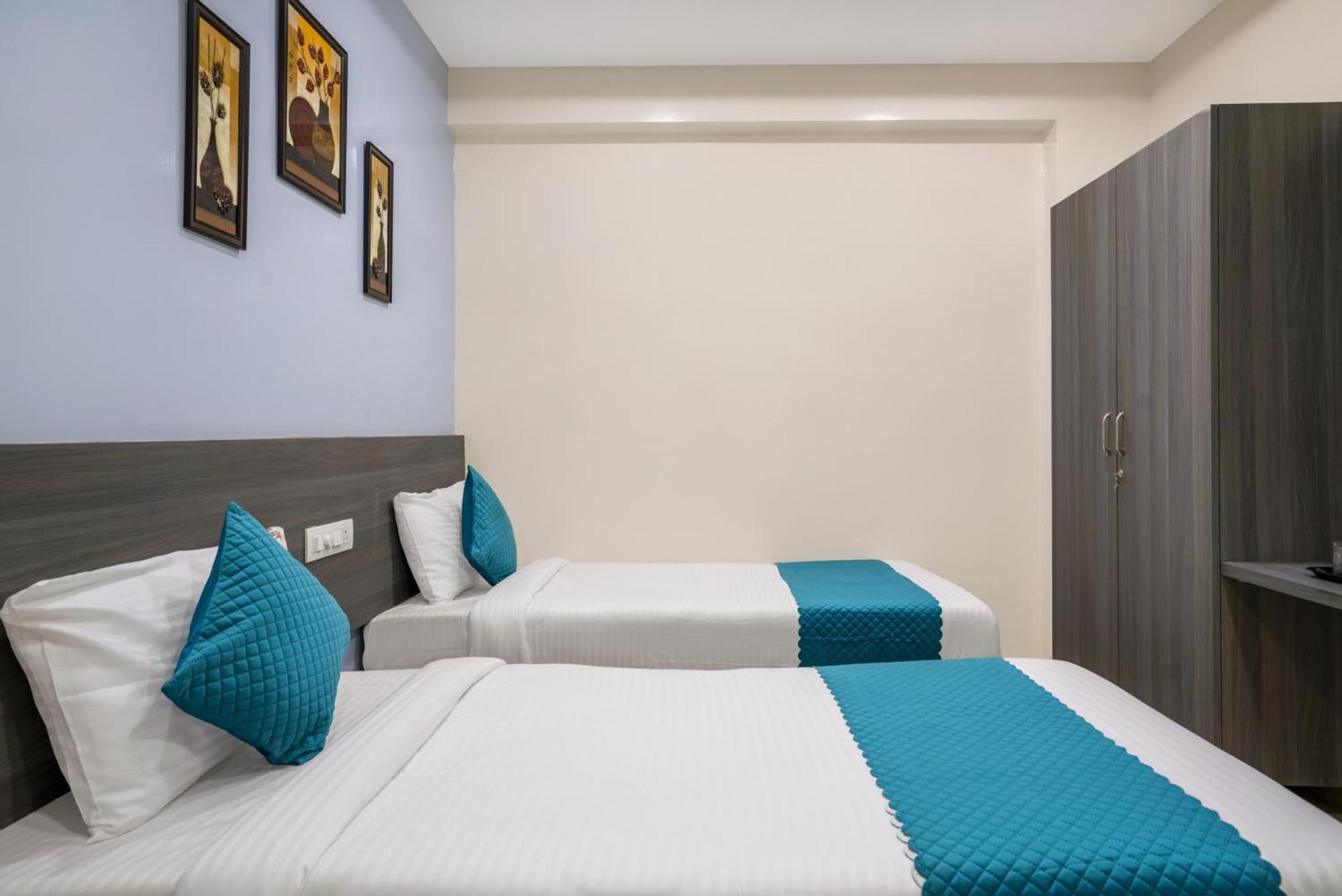 The Balcony Suites Hyderabad Ngoại thất bức ảnh